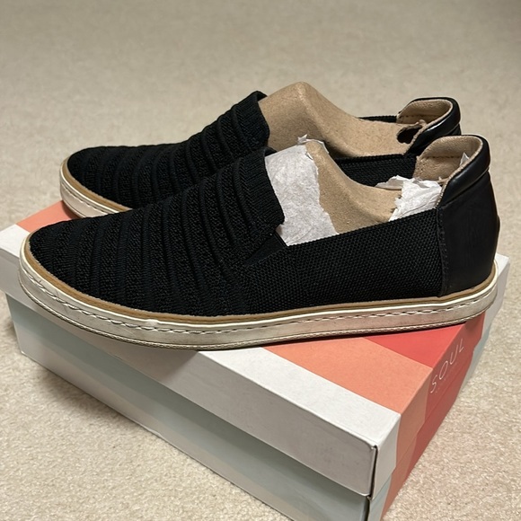Naturalizer Women Kemper Slip On Sneaker - Picture 3 of 7